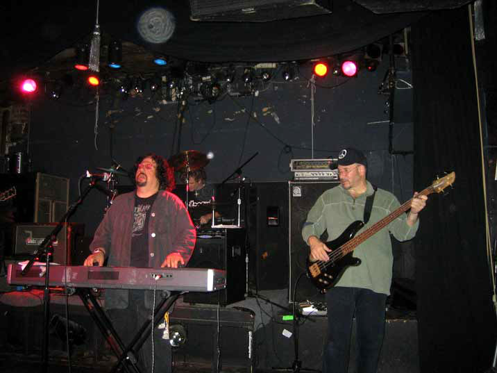 Click for More Pics - Moogy Klingmanm Even Steven Levee and Andy Bigan at Don Hill's June 8 2006
